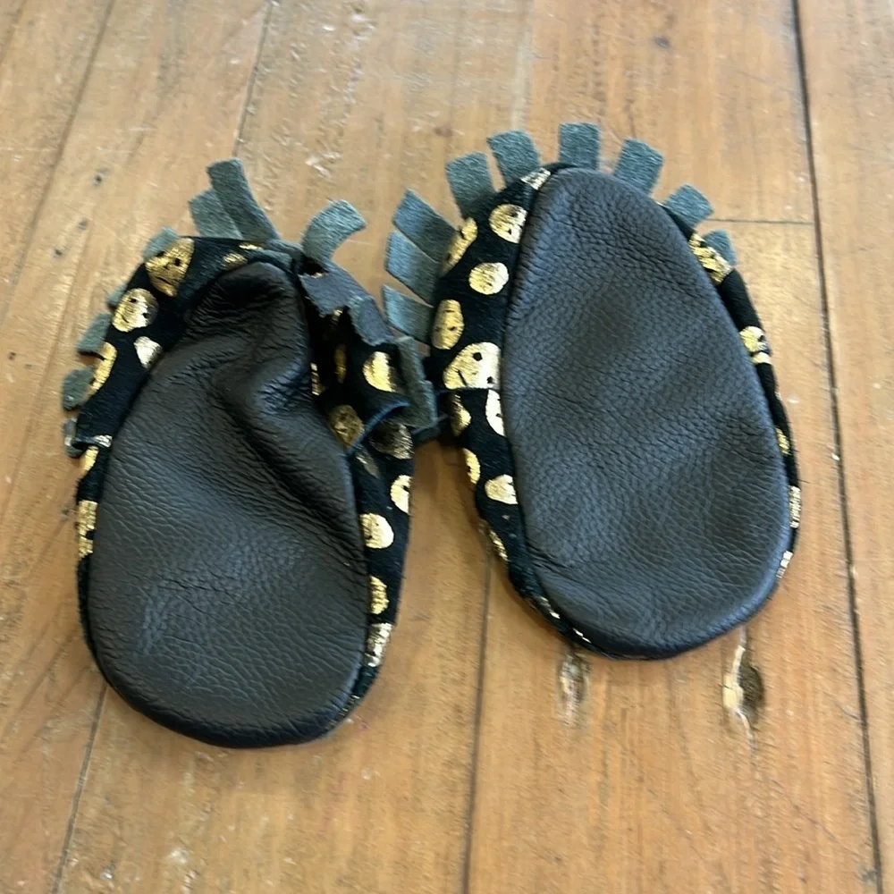 Burdock metallic skull black leather moccasins
